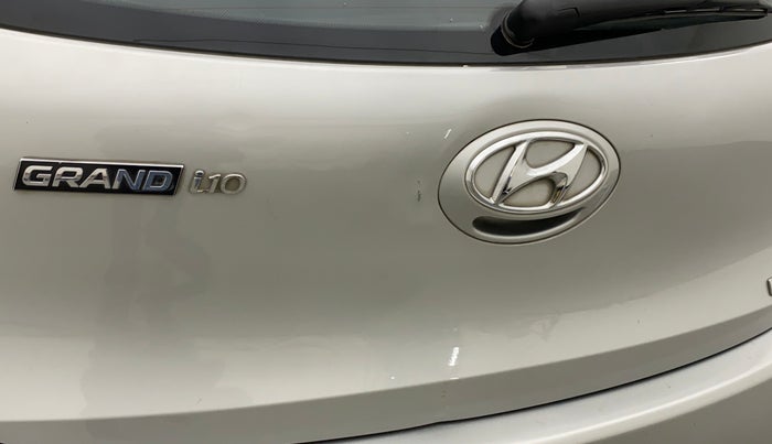 2016 Hyundai Grand i10 ASTA 1.2 KAPPA VTVT, Petrol, Manual, 58,392 km, Dicky (Boot door) - Minor scratches
