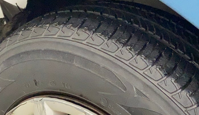 2019 Nissan Micra XL (O) CVT, Petrol, Automatic, 26,904 km, Left front tyre - Minor crack