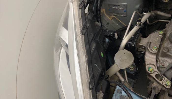 2019 Nissan Micra XL (O) CVT, Petrol, Automatic, 26,904 km, Right headlight - Clamp has minor damage