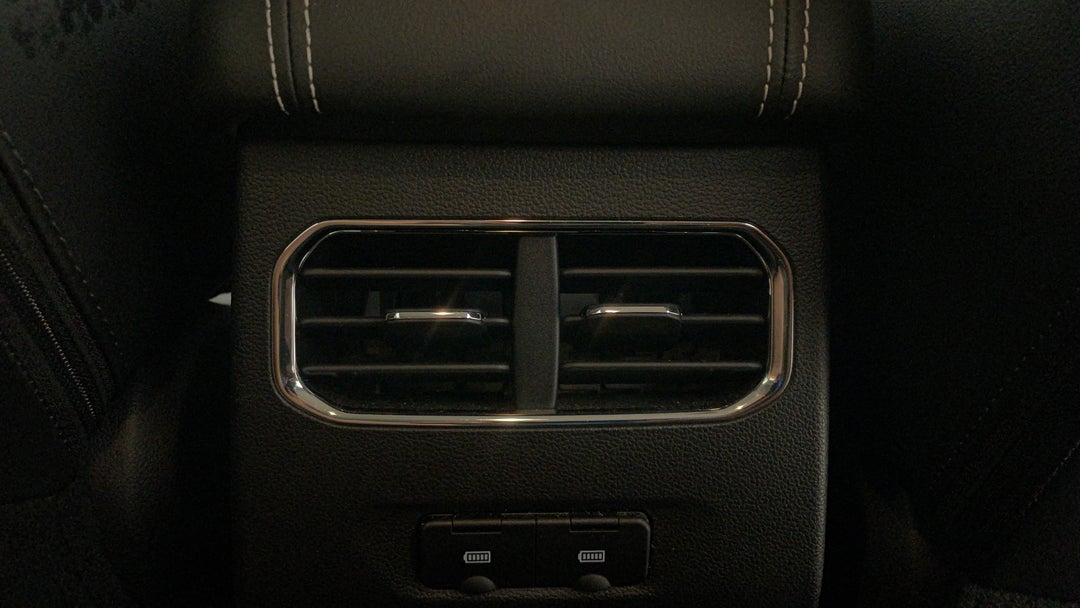 Rear A/C Vent