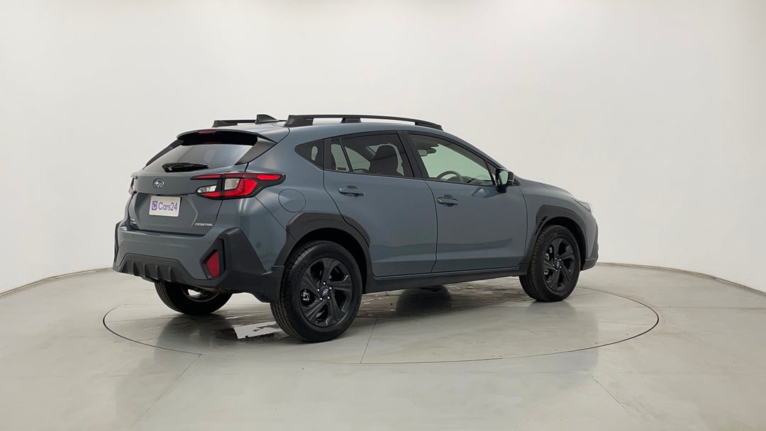 Right Back Diagonal (45- Degree) View