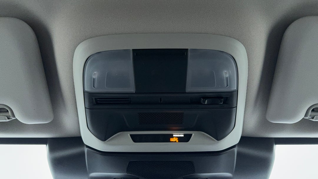 On-Roof Controls/Sunglass holder