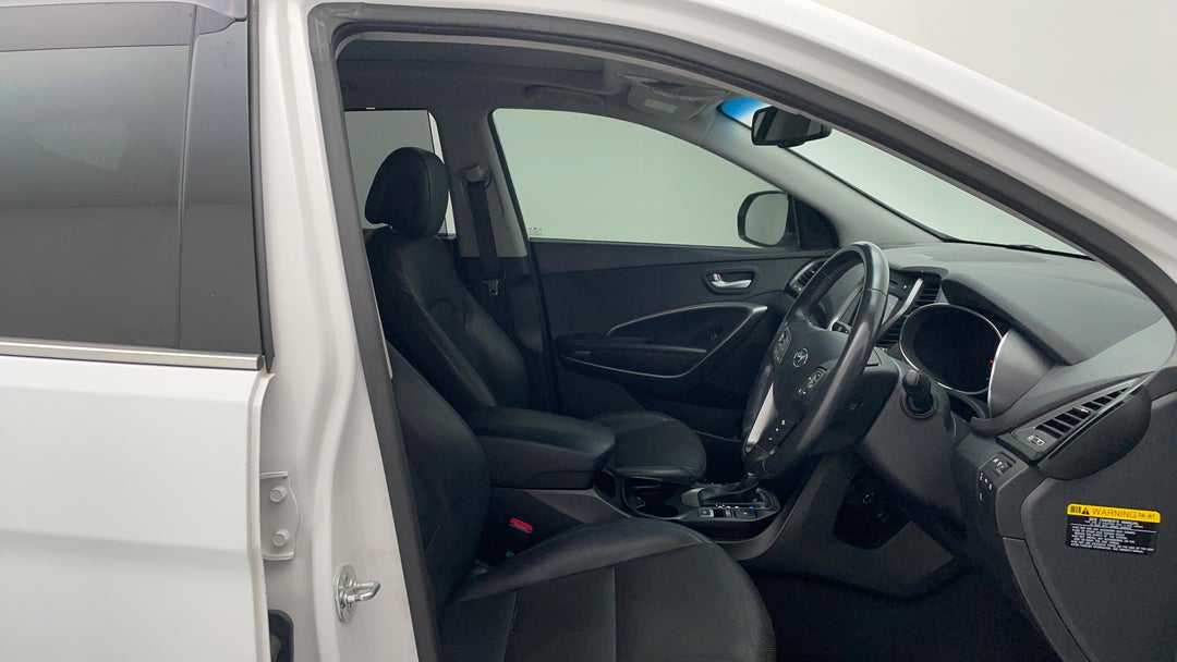 2015 Hyundai Santa Fe Highlander Crdi (4x4), Automatic, 127312 km, Right Side Front Door Cabin View
