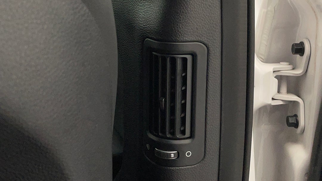 2015 Hyundai Santa Fe Highlander Crdi (4x4), Automatic, 127312 km, Rear A/C Vent