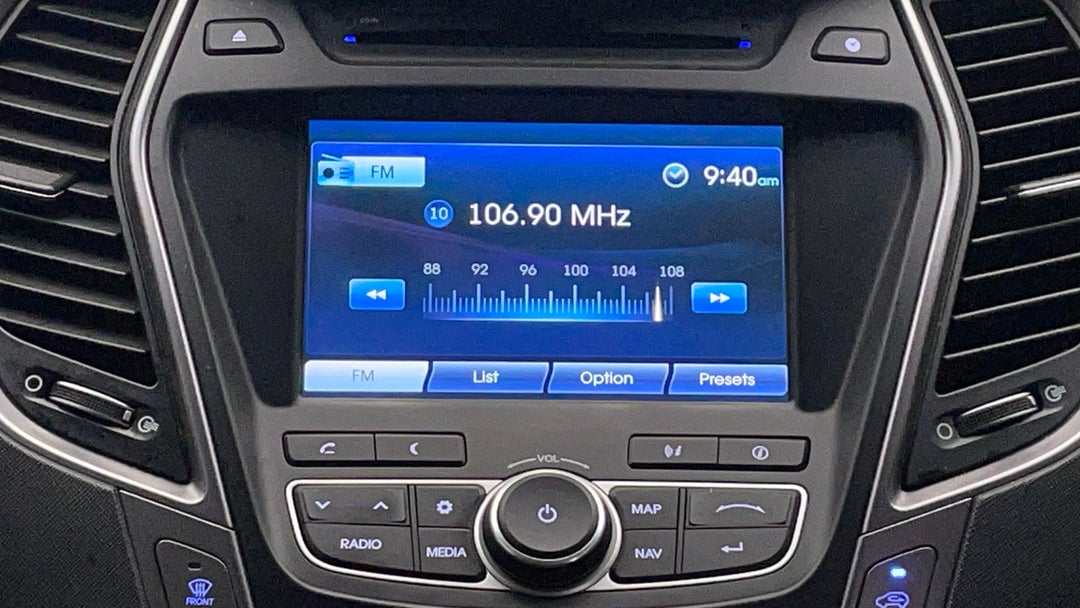 2015 Hyundai Santa Fe Highlander Crdi (4x4), Automatic, 127312 km, Infotainment System