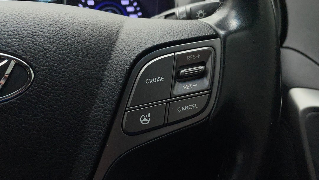 2015 Hyundai Santa Fe Highlander Crdi (4x4), Automatic, 127312 km, Cruise Control