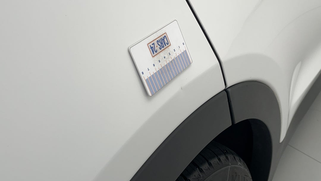 2015 Hyundai Santa Fe Highlander Crdi (4x4), Automatic, 127312 km, Quarter Panel Rear RHS Dent