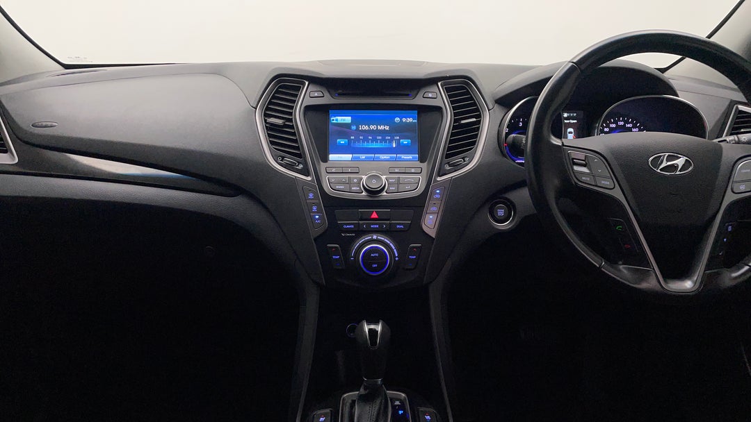 2015 Hyundai Santa Fe Highlander Crdi (4x4), Automatic, 127312 km, Dashboard View