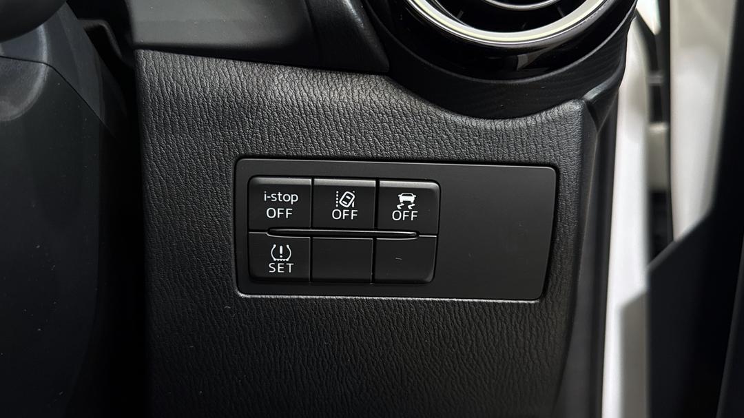 2024 Mazda Mazda2 G15 Pure, Automatic, 11805 km, Utility Switches/Buttons