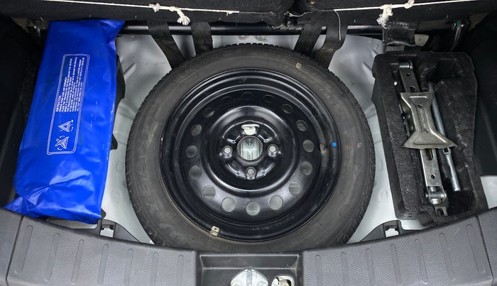 2016 Maruti Wagon R 1.0 VXI, Petrol, Manual, 22,847 km, Spare Tyre