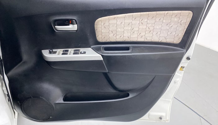 2016 Maruti Wagon R 1.0 VXI, Petrol, Manual, 22,847 km, Driver Side Door Panels Control