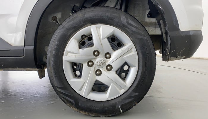 2021 Hyundai VENUE S 1.2, Petrol, Manual, 50,177 km, Left Rear Wheel