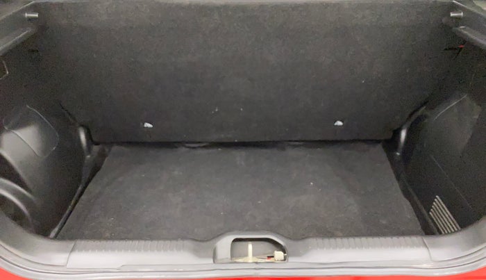 2019 Maruti Swift LXI, Petrol, Manual, 11,206 km, Dicky (Boot door) - Parcel tray missing