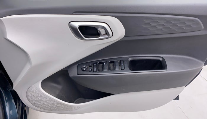 2021 Hyundai GRAND I10 NIOS SPORTZ 1.2 KAPPA VTVT CNG, CNG, Manual, 96,271 km, Driver Side Door Panels Control