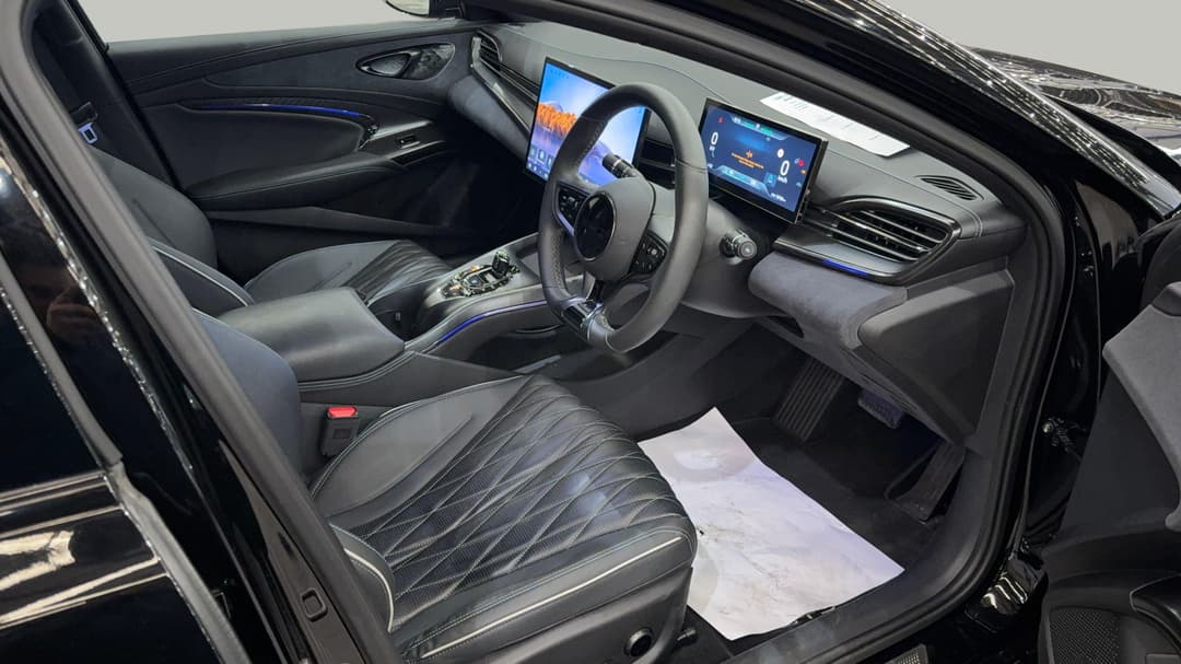2023 Byd Seal Performance, Automatic, 18708 km, Right Side Front Door Cabin View