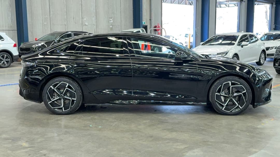 2023 Byd Seal Performance, Automatic, 18708 km, Right Side View