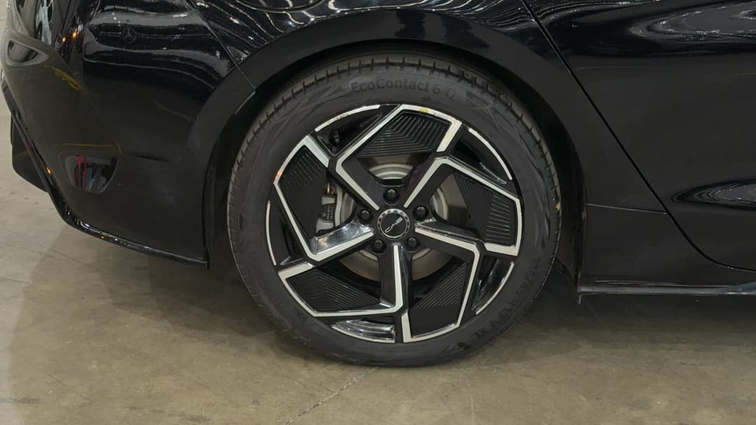 2023 Byd Seal Performance, Automatic, 18708 km, Right Rear Wheel