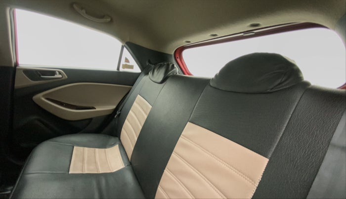 2014 Hyundai Elite i20 SPORTZ 1.2, Petrol, Manual, 48,192 km, Right Side Rear Door Cabin