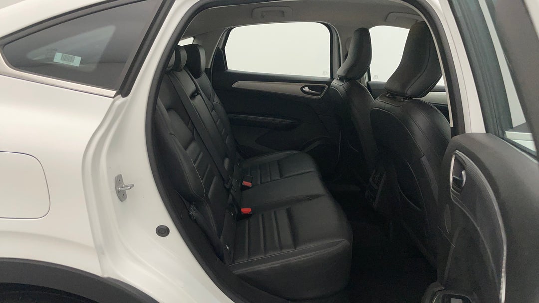 2023 Renault Arkana Zen, Automatic, 52953 km, Right Side Rear Door Cabin View