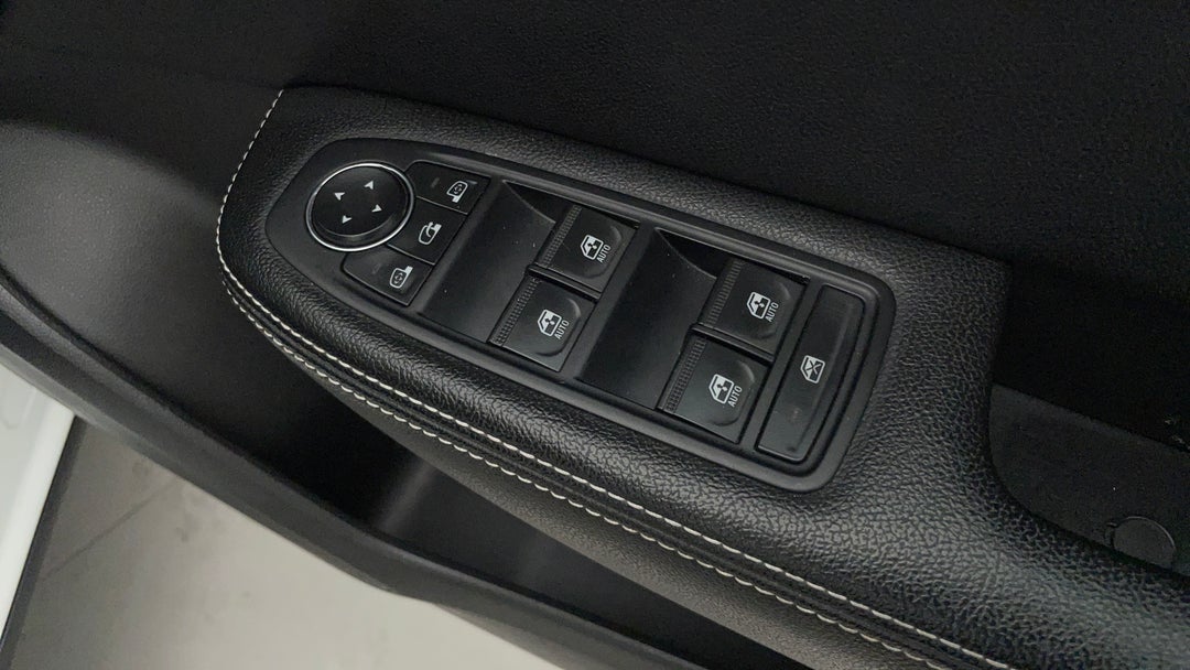 2023 Renault Arkana Zen, Automatic, 52953 km, Drivers Side Door Panel Controls