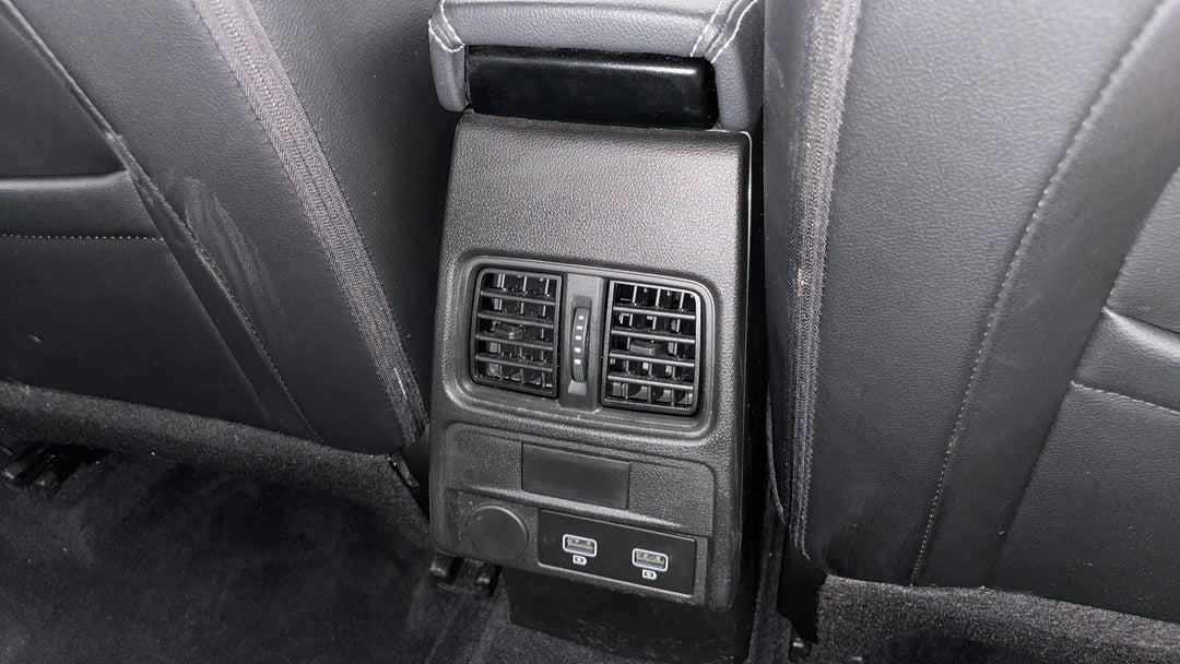 2023 Renault Arkana Zen, Automatic, 52953 km, Rear A/C Vent