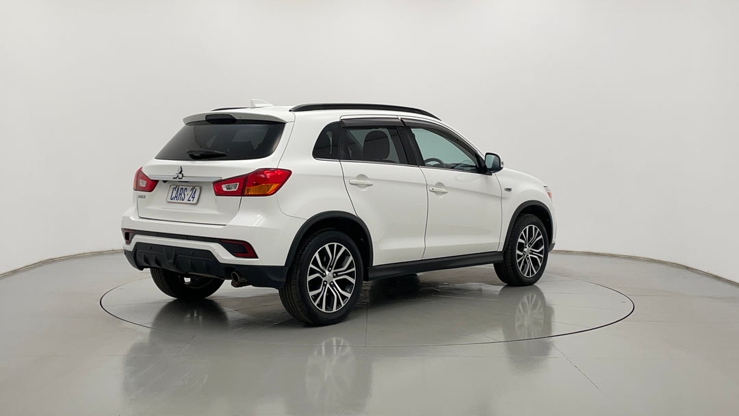 Right Back Diagonal (45- Degree) View