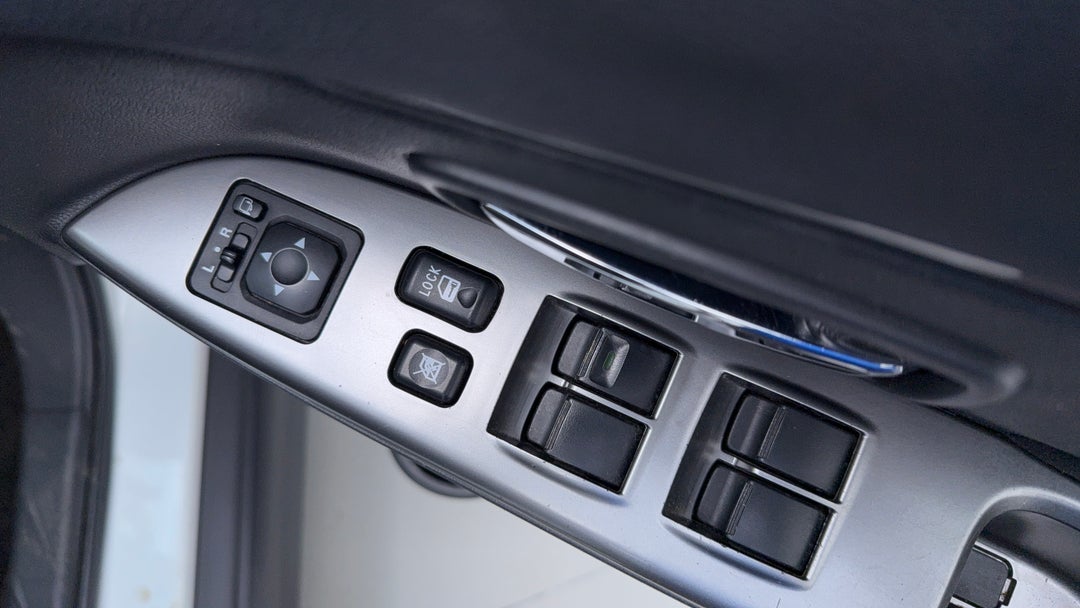 Drivers Side Door Panel Controls