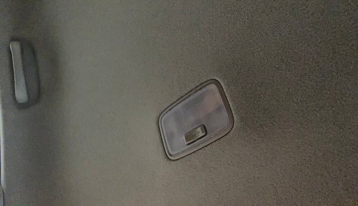 2019 Hyundai NEW SANTRO MAGNA AMT, Petrol, Automatic, 24,968 km, Ceiling - Roof light/s not working
