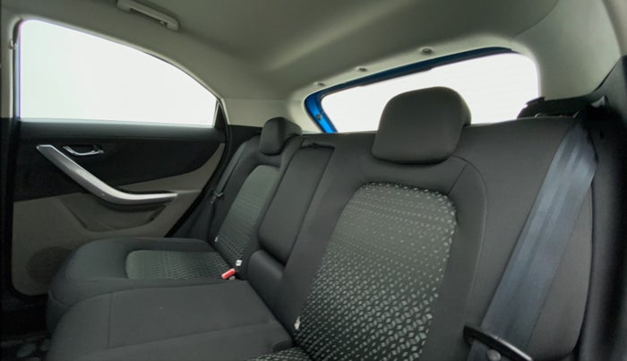 2018 Tata NEXON XZ+ 1.5 Dual Tone, Diesel, Manual, 33,088 km, Right Side Rear Door Cabin