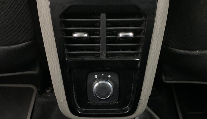 2018 Tata NEXON XZ+ 1.5 Dual Tone, Diesel, Manual, 33,088 km, Rear AC Vents