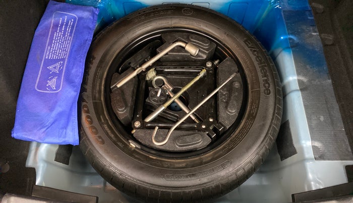 2018 Tata NEXON XZ+ 1.5 Dual Tone, Diesel, Manual, 33,088 km, Spare Tyre