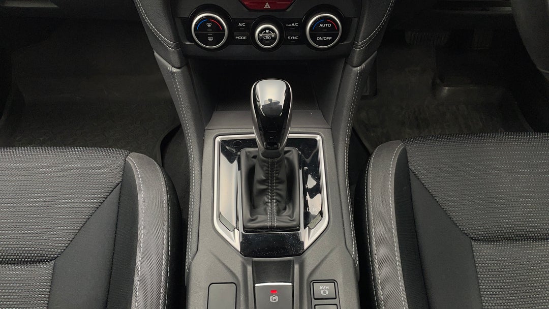 2018 Subaru Impreza 2.0i-l (awd), Automatic, 94497 km, Gear Lever 