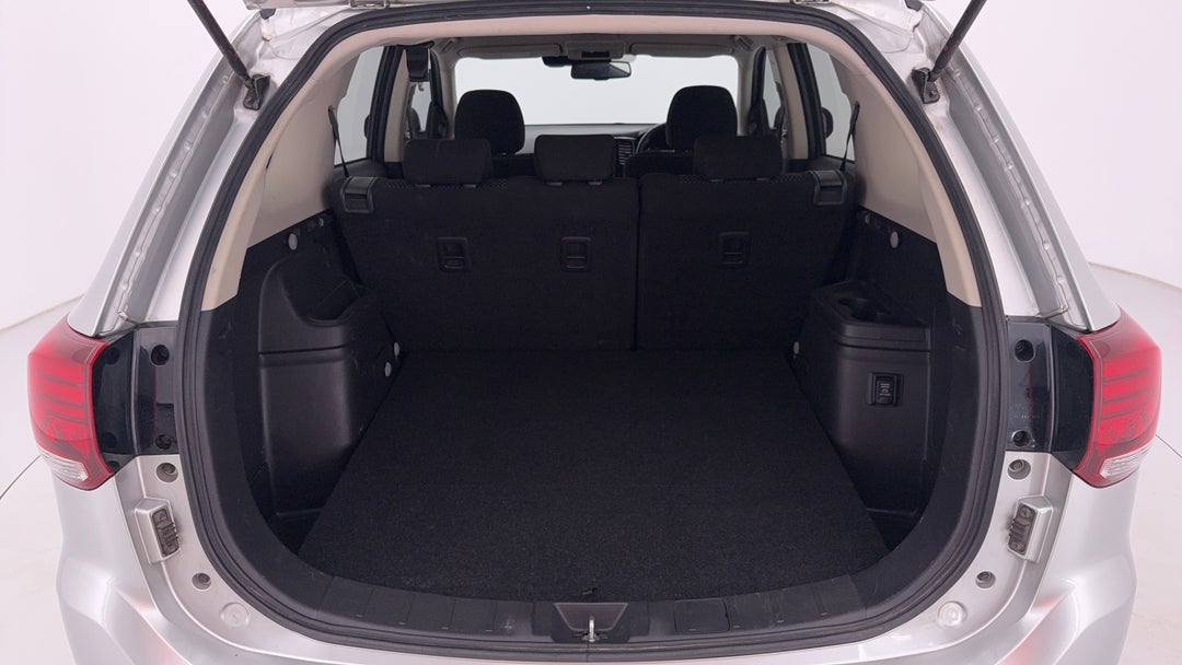 2021 Mitsubishi Outlander Es 5 Seat (2WD), Automatic, 101194 km, Boot Inside View