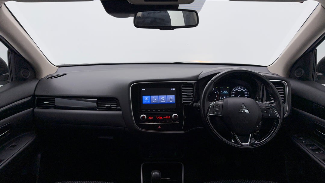 2021 Mitsubishi Outlander Es 5 Seat (2WD), Automatic, 101194 km, Dashboard View