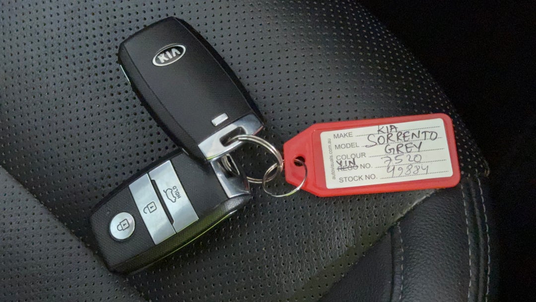 2018 Kia Sorento Sli (4x2), Automatic, 99739 km, Key Close-up