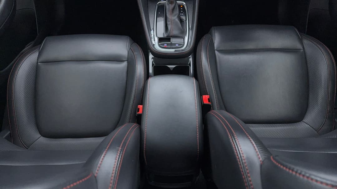 2022 MG Zst Excite, Automatic, 39728 km, Center Console