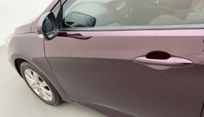 2011 Hyundai Verna FLUIDIC 1.6 VTVT SX, Petrol, Manual, 84,883 km, Front passenger door - Minor scratches