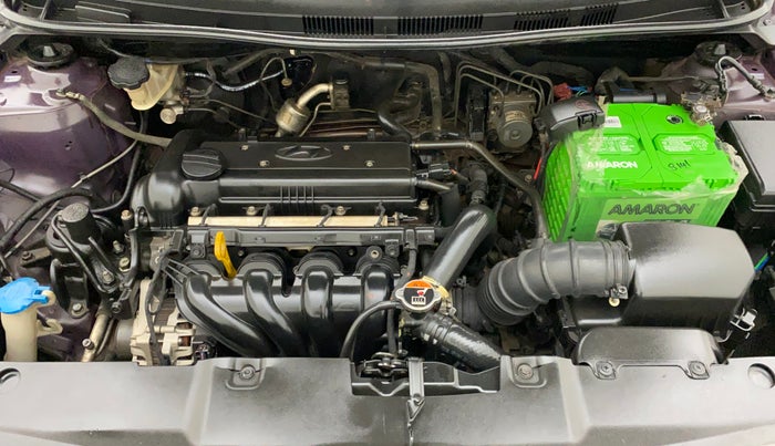 2011 Hyundai Verna FLUIDIC 1.6 VTVT SX, Petrol, Manual, 84,883 km, Open Bonet