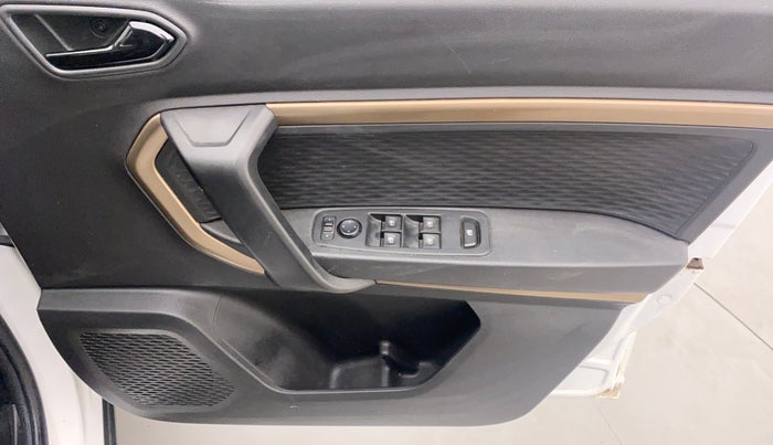 2021 Renault Kiger RXT 1.0 MT, Petrol, Manual, 13,958 km, Driver Side Door Panels Control