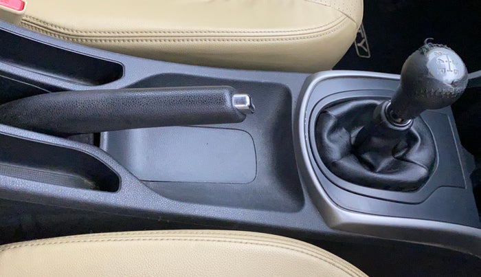 2018 Honda City 1.5L I-DTEC VX, Diesel, Manual, 1,24,892 km, Gear Lever