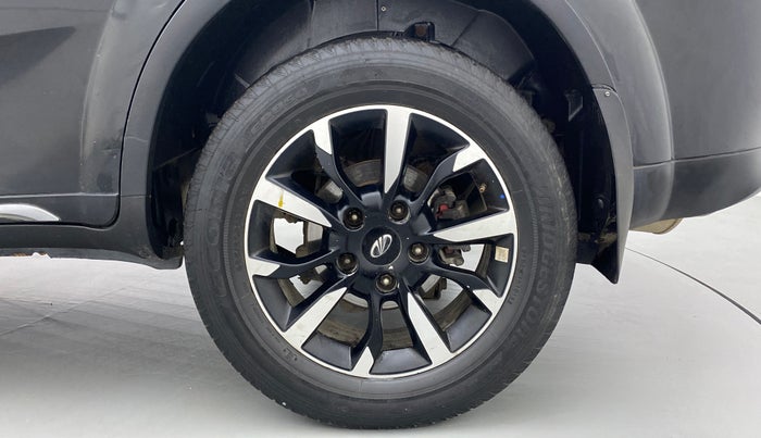 2018 Mahindra XUV500 W11 FWD, Diesel, Manual, 65,340 km, Left Rear Wheel