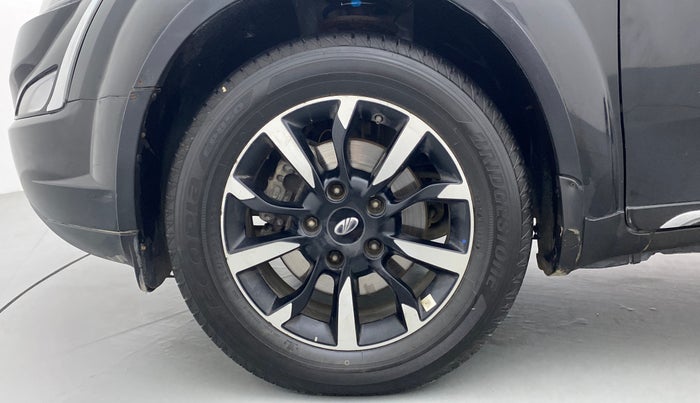 2018 Mahindra XUV500 W11 FWD, Diesel, Manual, 65,340 km, Left Front Wheel