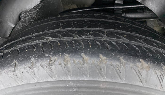 2018 Mahindra XUV500 W11 FWD, Diesel, Manual, 65,340 km, Left Rear Tyre Tread