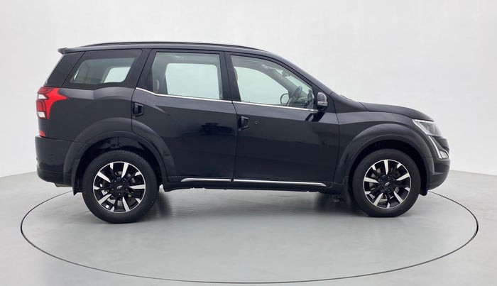 2018 Mahindra XUV500 W11 FWD, Diesel, Manual, 65,340 km, Right Side View