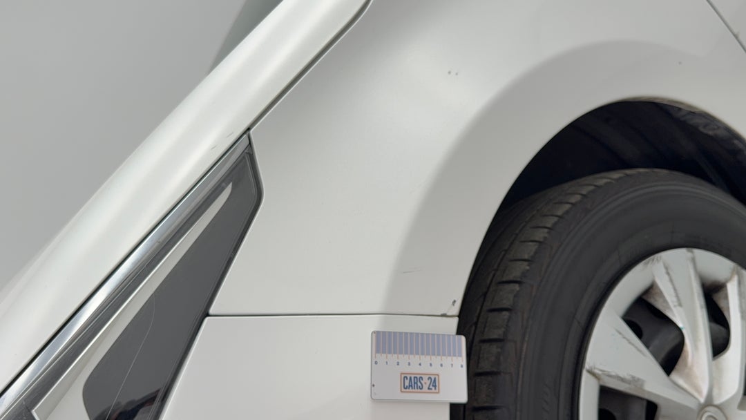 2016 Toyota Corolla Ascent, Automatic, 74380 km, Quarter Panel Front LHS Guard Chip