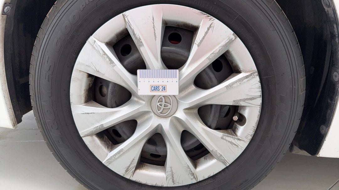 2016 Toyota Corolla Ascent, Automatic, 74380 km, Wheels Hubcap Front LHS Scratch