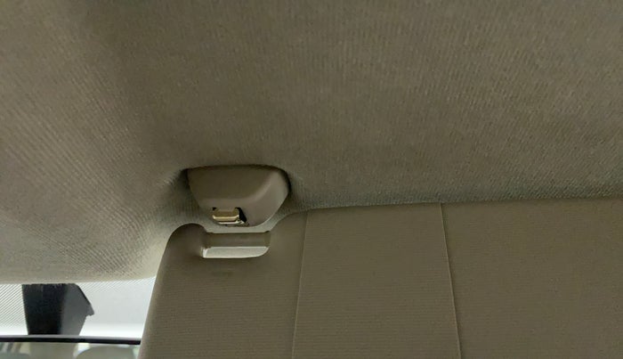 2012 Volkswagen Polo COMFORTLINE 1.2L PETROL, Petrol, Manual, 42,113 km, Ceiling - Sun visor minor damage