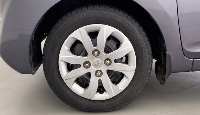 2017 Hyundai Eon MAGNA PLUS, Petrol, Manual, 34,107 km, Left Front Wheel