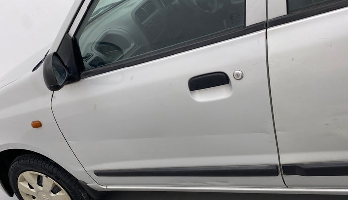 2013 Maruti Alto K10 VXI, Petrol, Manual, 53,270 km, Front passenger door - Minor scratches