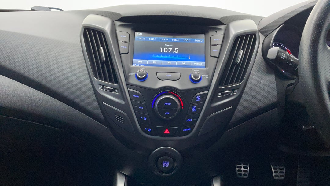 2017 Hyundai Veloster Sr Turbo, Manual, 56951 km, Center Console